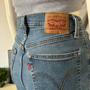 Levi Strauss Ribcage Bootcut Women’s Jeans